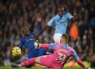 Man City 2-1 Chelsea: Vận đen đeo bám Pep