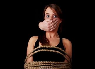 Nằm mơ thấy bị bắt cóc là điềm gì? Đánh lô tô con nào?