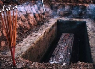 Mơ thấy bốc mộ cho người chết báo mộng điềm gì đặc biệt?