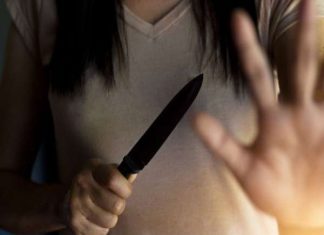 ngu mo thay giet nguoi