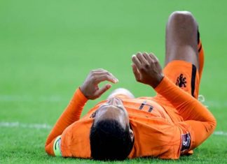 Bóng đá Anh 10/9: Liverpool hết hồn với biểu hiện của Van Dijk