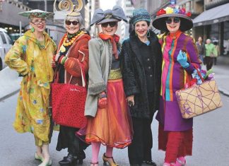 Mơ thấy bà già là điềm tốt hay xấu? Đánh con gì rước tài lộc?