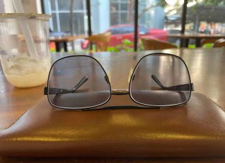 Giải mã giấc mơ - Mơ thấy cái kính đánh con gì