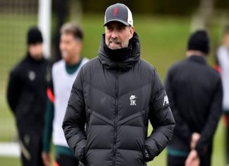 Tin Liverpool 17/3: HLV Klopp thừa nhận Martinelli bị Arnold khóa