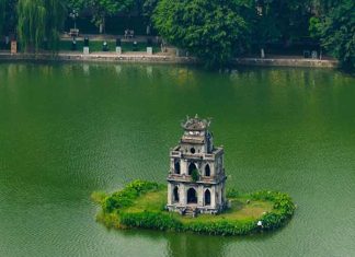 Hồ Hoàn Kiếm nổi tiếng Hà Nội
