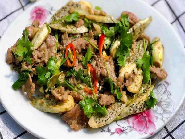 Củ niễng xào thịt bò