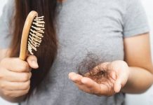 Giải mã giấc mơ thấy tóc rụng từng sợi lẻ tẻ