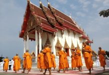 Giải mã nằm mơ thấy thầy tu đánh số may, đánh con gì trúng thưởng?