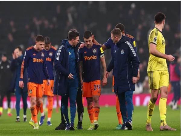 Bóng đá Anh: Newcastle trả giá đắt sau trận thắng Tottenham