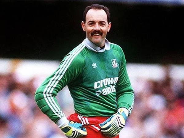 Thủ môn Liverpool