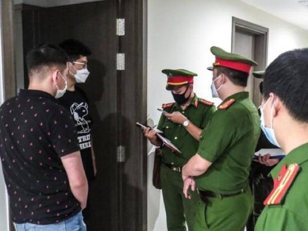 Mơ thấy công an vào nhà là điềm gì?