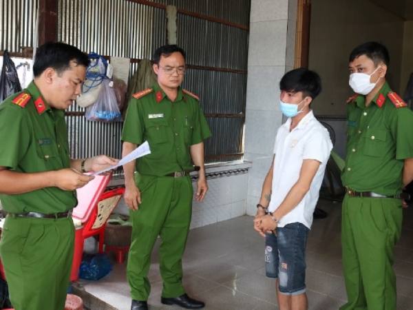 Ý nghĩa chung khi mơ thấy công an đến nhà