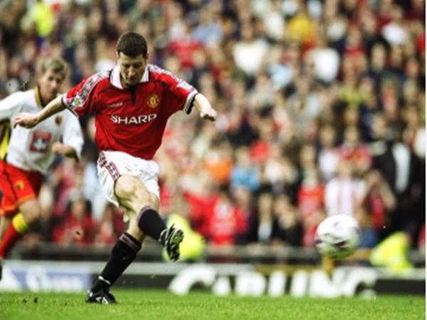 Yếu tố hậu vệ cánh MU cần có