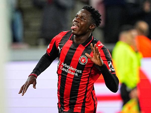 Tin MU: MU nhắm Franculino Dju để thay thế Zirkzee